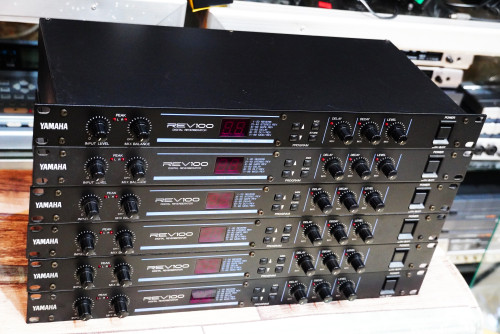 เอฟเฟคไมค์ YAMAHA REV100 (MADE IN JAPAN) ของแท้จากญี่ปุ่น พร้อมอะแด๊ปเตอร์และคู่มือไทย สวยๆจาก 3