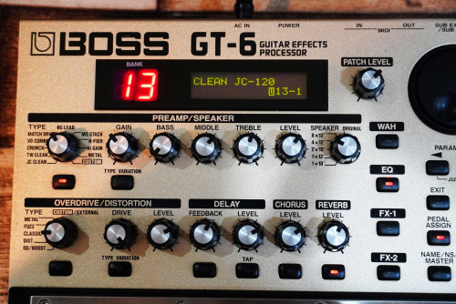 ใหม่กริ๊ป BOSS GT-6 ซาวด์24บิต การปรับค่าต่างๆไม่ยาก จำลองตู้ได้30แบบ/ซาวด์24บิต ปรีแอมป์ในตัว 4