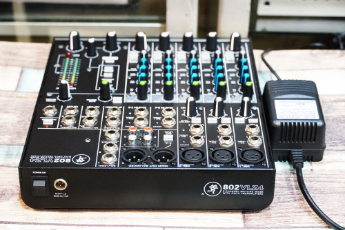 มาใหม่สวยๆ MACKIE 802-VLZ4 พร้อมอะแด๊ปเตอร์ คอมแพ็คมิกซ์เกรดพรีเมี่ยม ซาวด์คมชัดดีมาก 8ch 3XLR 3EQ 1
