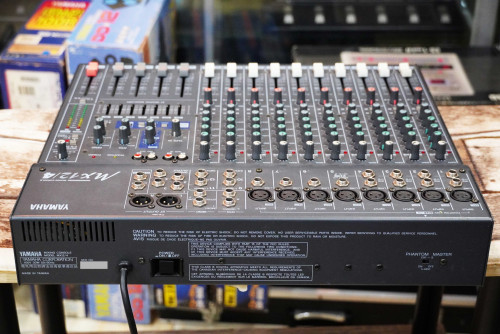 (5) สวยๆจากญี่ปุ่น YAMAHA MX 12/4 12ช่อง 8ไมค์ 4กรุ๊ป 7band EQ รีเวิร์บเอฟเฟคร้องในตัว ใช้งานปรกติ 1