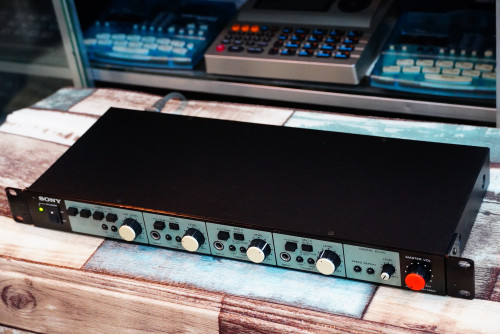 SONY MU-X052V (JAPAN) AV Mixer มิกซ์แบบ1ยูแร็ค เอคโค่ในตัว สัญญานภาพAVอินพุทรวมกับเสียงได้ด้วย สำหรั 3