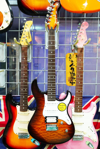 YAMAHA PACIFICA PAC212VQM TBS ใหม่เอี่ยมเหมือนของใหม่ พร้อมกระเป๋า มาจากJAPAN 2