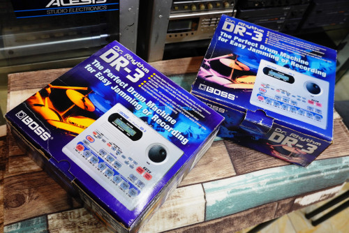 สวยๆกล่องครบ บอกซ์กลอง BOSS DR-3 สร้างจังหวะง่าย ลูปเป็นเพลงได้ 120เสียงกลอง 12เสียงเบส 13แป้น 1