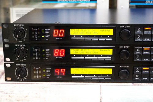3 ตัวสวยๆ YAMAHA SPX990 (JAPAN) เอฟเฟคไมค์ตัวเทพในวงการPA เสียงดีจริงๆ เอฟเฟคในมิกซ์ไม่พอใช้ 1