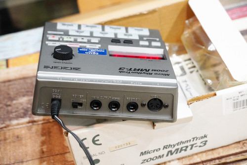 บอกซ์กลอง ZOOM MRT-3 เหมือนใหม่กล่องครบ พร้อมอะแด๊ปเตอร์ จังหวะโรงงาน396 สร้างโปรแกรมเองได้99แพทเทิร 1