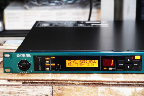 เอฟเฟคไมค์ตัวท๊อป YAMAHA SPX2000 (JAPAN) ตัวนี้เสียงดีที่สุดแล้วในวงการ แต่งเสียงพร้อมใช้ 8