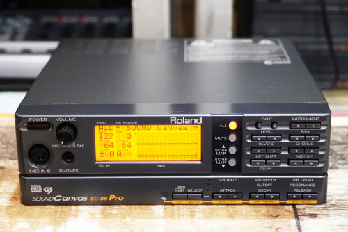 คอมคาราโอเกะที่เสียงดีที่สุด Roland SC-88Pro (JAPAN) ไปลองซาวด์ฟอนต์ กล่องแยกไลน์ สุดท้ายกลับมาใช้โร 4