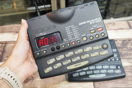ZOOM RT-123 (JAPAN) ริทึ่มบอกซ์กลองไฟฟ้า เสียงกลองดีมาก เคาะแทนกลองจริง ตลกตีมุข โฟล๊คเล 2