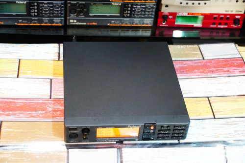 ถูกที่สุด Roland SC-55 (JAPAN) มีจอตัดไลน์กลอง ล๊อคกลองได้ ในราคาถูกที่สุด ซาวด์โรแรนด์เสียงดีกว่าซา 1