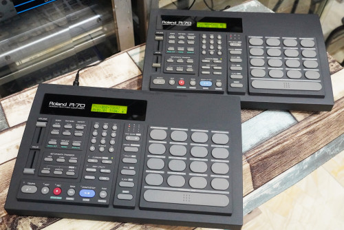 บอกซ์กลอง Roland R-70 (JAPAN) ลงจังหวะไทย100จังหวะ มีลูกส่งพร้อม มีอะแด๊ปเตอร์และคู่มือไทย
