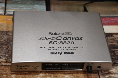 Roland SC-8820 (JAPAN) ตัวนี้เสียงดีมาก เป็นยุคใหม่ของซาวด์คาราโอะเกะ ต่อคอมทางUSBได้เลย มีซาวด์sc88 8