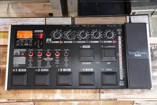 KORG AX3000G มัลติเอฟเฟคกีต้าร์ เอฟเฟค72เสียง 96โปรแกรม ใช้งานง่ายมาก พร้อมAC,คู่มือไทย