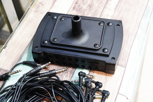 โมดูลกลอง Roland TD-3 แถมสายแจ็ค2.5m 6เส้น และแท่นยึด มี114เสียง 32ชุดกลอง เซฟได้10ชุด 10รูทริก MIDI 2