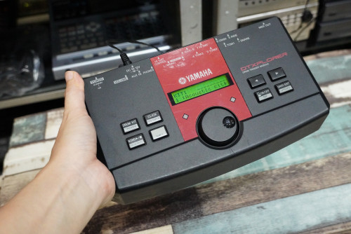 โมดูลกลองไฟฟ้า YAMAHA DTXPLORER (JAPAN) งานญี่ปุ่น ซาวด์ดีมาก มี990เสียง 10รูทริก ตั้งได้32ชุดกลอง 3 4