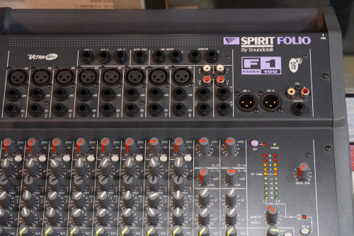 อังกฤษแท้ SoundCraft SPIRIT FOLIO F1 สวยๆใช้งานปรกติทุกช่อง 8ไมค์XLR สไลด์ยาว อะแด๊ปเตอร์แท้ 1