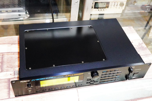 ใหม่กริ๊ป Roland JV-2080 (JAPAN) หลายคนชอบแนวเสียงJVมันสดและกว้างกว่าตระกูลSC แยกได้6ไลน์ 1