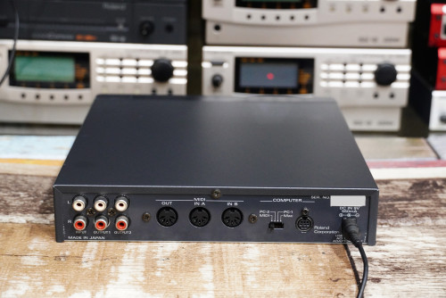 ซาวด์คาราโอเกะ Roland SC-88ST PRO (JAPAN) ซาวด์เดียวกับ SC-88Pro ตัดจอออก ราคาประหยัดลง สำหรับท่านที 3