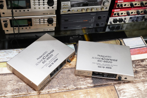 Roland SC-8820 (JAPAN) ตัวนี้เสียงดีมาก เป็นยุคใหม่ของซาวด์คาราโอะเกะ ต่อคอมทางUSBได้เลย มีซาวด์sc88 5