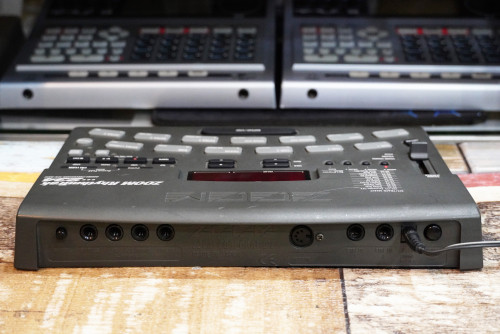 ZOOM RT-234 (JAPAN) งานญี่ปุ่น ตั้งได้64ชุดกลอง เซฟได้100จังหวะ โรงงาน400จังหวะ ซาวด์24บิต 13แป้นเคา 2