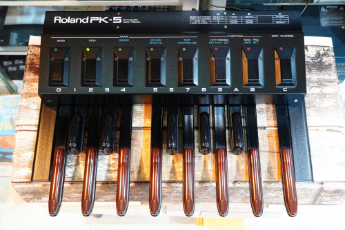 ใหม่กริ๊ป Roland PK-5 (ITALY) เบสเท้าที่ตามหากันที่สุดแล้วเวลานี้ ใช้งานปรกติทุกปุ่ม พร้อมคู่มือ สาย