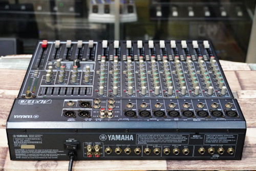 ตัวละ 12000 YAMAHA MX 12/6 แท้จากญี่ปุ่น (ผลิตไต้หวัน) 12 ช่อง/8 ไมค์ / 4 Group 7