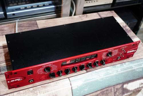 Line 6 POD Pro กีต้าร์มัลติเอฟเฟคและแอมซิมูเลเตอร์ ขนาด2ยู ซาวด์ดีมาก คอนเสิร์ต สตูดิโอเรคคอร์ด 2