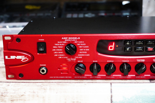 Line 6 POD Pro กีต้าร์มัลติเอฟเฟคและแอมซิมูเลเตอร์ ขนาด2ยู ซาวด์ดีมาก คอนเสิร์ต สตูดิโอเรคคอร์ด 1