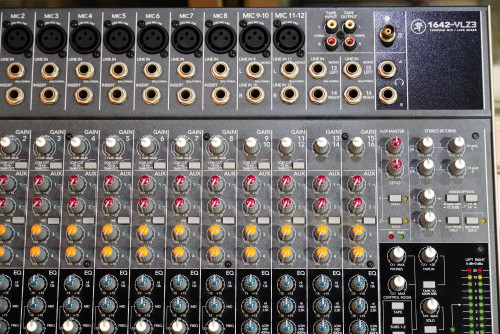 สวยๆจากญี่ปุ่น Mackie 1642-VLZ3 16ch ไฟ220V 5