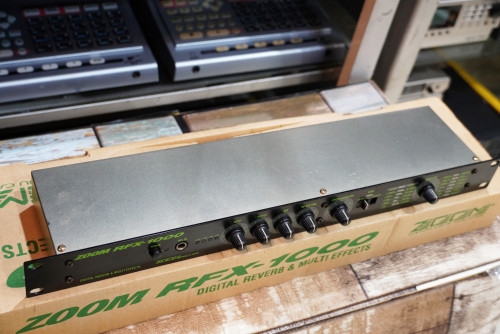 เอฟเฟคไมค์ ZOOM RFX-1000 (JAPAN) งานญี่ปุ่น คุณภาพเสียงดีเยี่ยม พร้อมอะแด๊ปเตอร์ 7