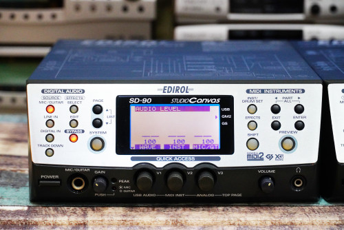 EDIROL SD-90 Studio Canvas ซัพพอร์ทWAVและMIDI 1050เสียง/กลอง30 ซาวด์24บิต USB ok สายต่อครบชุด 7