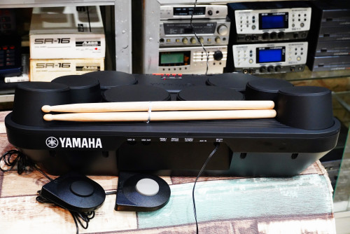 สวยๆจากญี่ปุ่น YAMAHA DD-75 พร้อมฟุตแท้ อะแด๊ปเตอร์แท้ ไม้กลองครบ DD-75เป็นกลองตัวท๊อปสุดและดีที่สุด 2