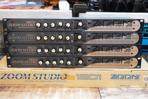 เอฟเฟคไมค์งานญี่ปุ่น ZOOM 1201 (JAPAN) ตัวนี้คุ้มค่าเงินมาก ได้ของญี่ปุ่น เสียงหนากังวาน ในราคาเบาหว