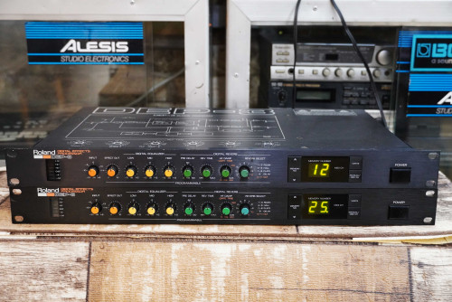 2ตัวสวยๆ Roland DEP-3 (JAPAN) เอฟเฟคไมค์งานญี่ปุ่น เสียงเอฟเฟคดีมาก หนาหวาน ปรับอีคิวได้ เร่งหางเสีย