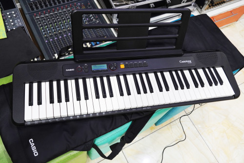 เหมือนใหม่ CASIO CT-S200 พร้อมกระเป๋าแท้ ที่วางโน๊ต อะแด๊ปเตอร์