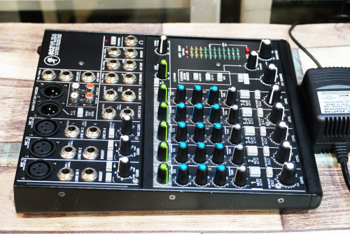 มาใหม่สวยๆ MACKIE 802-VLZ4 พร้อมอะแด๊ปเตอร์ คอมแพ็คมิกซ์เกรดพรีเมี่ยม ซาวด์คมชัดดีมาก 8ch 3XLR 3EQ 3