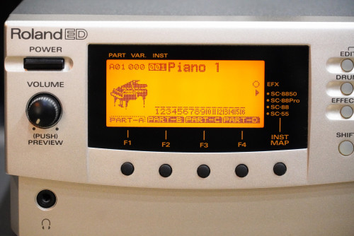 Roland SC-8850 (JAPAN) ซาวด์คาราโอเกะตัวท๊อป เสียงดนตรีละเอียดและสมจริงที่สุด รีวิวยูทูปที่ช่อง Toka 8