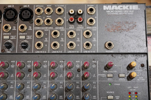 Mackie 1202-VLZ (USA) ผลิตยูเอส 12ch 4ไมค์ 4สเตอ ซาวด์คมชัดดีมาก 2