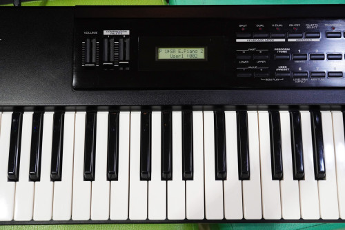 สวยๆญี่ปุ่น Roland XP-10 (JAPAN) จอมีไฟ พร้อมกระเป๋า อะแด๊ปเตอร์ คู่มือไทย 2