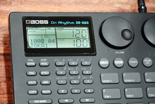 บอกซ์กลอง BOSS DR-660 (JAPAN) ลงจังหวะไทย124จังหวะ มีลูกส่งลูกรัว พร้อมอะแด๊ปเตอร์ 4