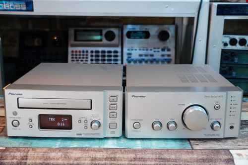 PIONEER A-N702,PD-N902 (JAPAN) 25W+25Wอินทีเกรทแอมป์พร้อมCD วิทยุแบนด์ไทย อินพุทได้6ทาง สวยๆ ใช้งานป