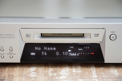 เครื่องเอ็มดี SONY MDS-JE770  รองรับMDLP ใช้งานปรกติทั่งอัดและอ่าน แถมMD 1แผ่น 2