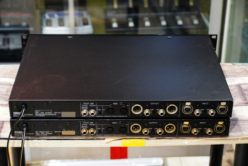 3 ตัวสวยๆ YAMAHA SPX990 (JAPAN) เอฟเฟคไมค์ตัวเทพในวงการPA เสียงดีจริงๆ เอฟเฟคในมิกซ์ไม่พอใช้ 7