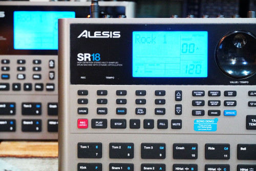 สวยๆ2ตัว ALESIS SR-18 ตัวท๊อปของalesis ลงชุดจังหวะไทยแล้ว ซาวด์กลองดีเยี่ยม 4