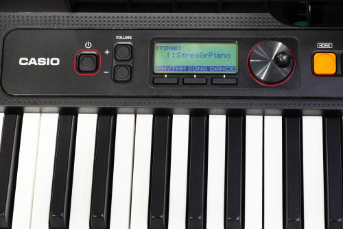 กล่องครบ Casio CT-S195 400เสียง จังหวะหัดเล่นและลำโพงในตัว ต่อแอมป์นอกได้ ใส่ถ่านได้ ต่อUSBได้ คีย์บ 3