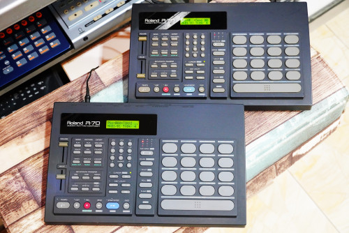 บอกซ์กลอง Roland R-70 (JAPAN) ลงจังหวะไทย100จังหวะ มีลูกส่งพร้อม มีอะแด๊ปเตอร์และคู่มือไทย