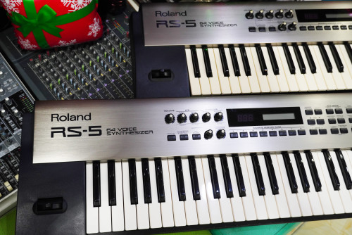 Roland RS-5 (JAPAN) งานญี่ปุ่น เสียงหนา ทัชชิ่งดี ราคาเบาๆ ใช้งานปรกติ พร้อมกระเป๋าแท้ 8