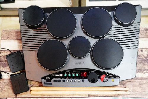 2ตัวสวยๆ YAMAHA DD-50 กลองญี่ปุ่น พร้อมฟุตแท้2อัน ไม้กลอง อะแด๊ปเตอร์ครบ ต่อMIDI GMตรง