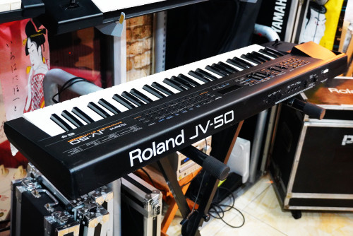 Roland JV-50 (MADE IN JAPAN) 61คีย์ซินธิไซเซ่อร์ 482เสียง 18ดรัมเซ็ต FDDมิดี้ในตัว ต่อคอมGM/GSคาราโอ 1