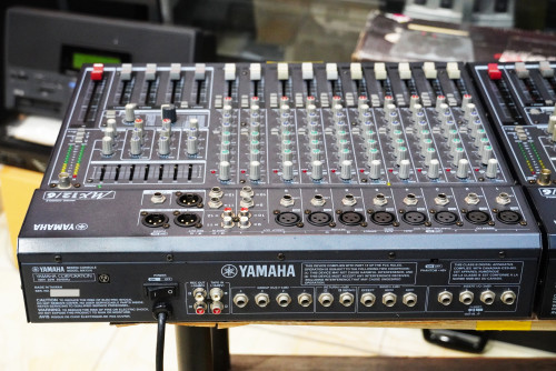 ตัวละ 12000 YAMAHA MX 12/6 แท้จากญี่ปุ่น (ผลิตไต้หวัน) 12 ช่อง/8 ไมค์ / 4 Group 6