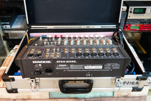สวยๆพร้อมกล่องแร็ค Mackie DFX-12 12ช่อง เอฟเฟคในตัว 6ไมค์ 2AUX 5แบนด์อีคิว ไฟ220V 3